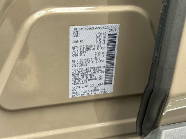 2024 Nissan Pathfinder Platinum 4WD