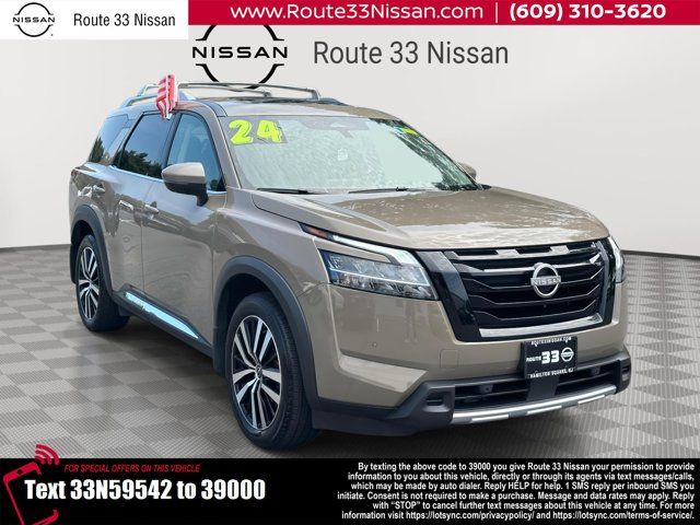 2024 Nissan Pathfinder Platinum