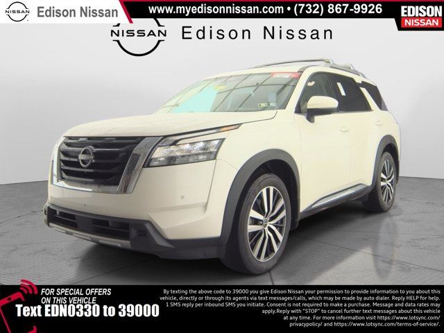 2024 Nissan Pathfinder Platinum