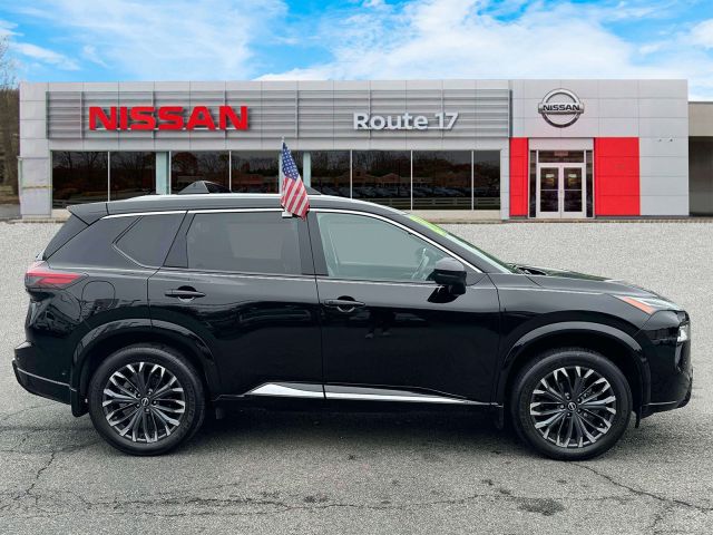 2024 Nissan Rogue AWD Platinum