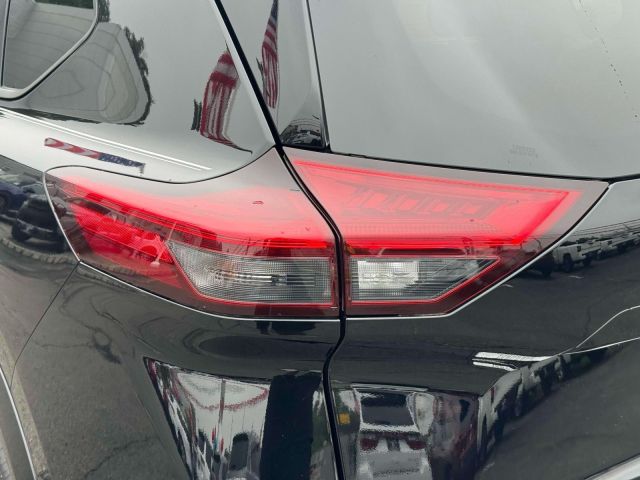 2024 Nissan Rogue AWD Platinum