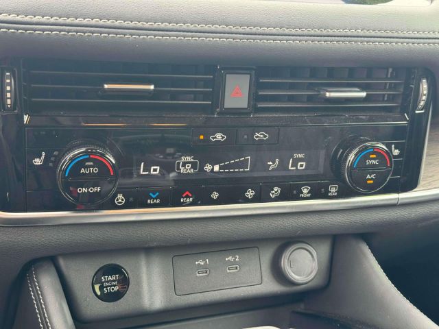 2024 Nissan Rogue AWD Platinum