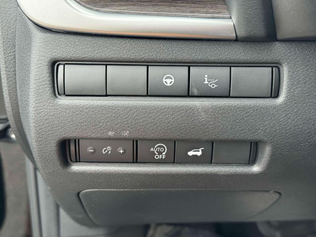 2024 Nissan Rogue AWD Platinum