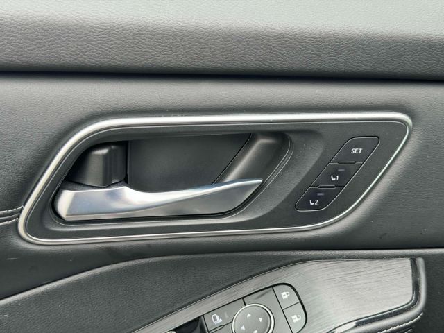 2024 Nissan Rogue AWD Platinum
