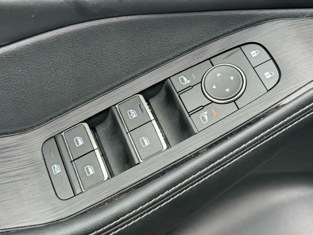 2024 Nissan Rogue AWD Platinum