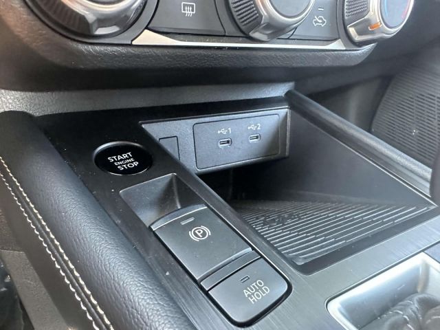 2024 Nissan Sentra SV CVT