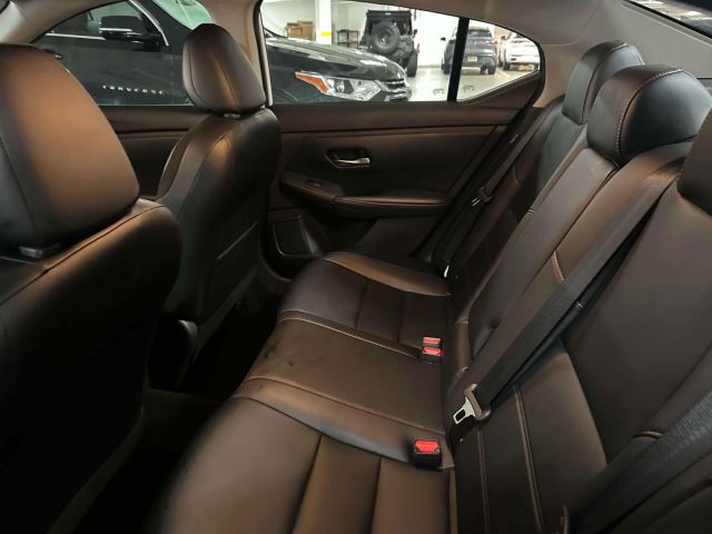 2024 Nissan Sentra SR CVT