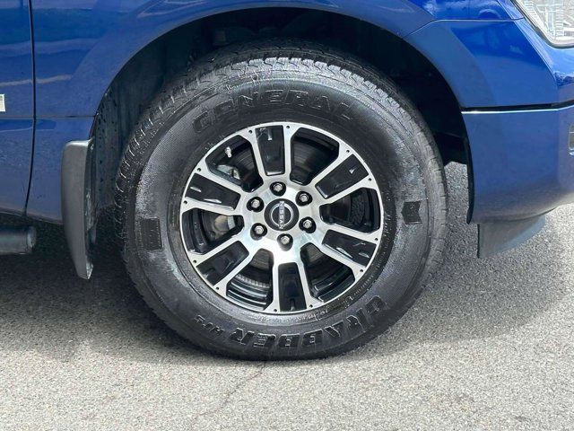 2024 Nissan Titan SV
