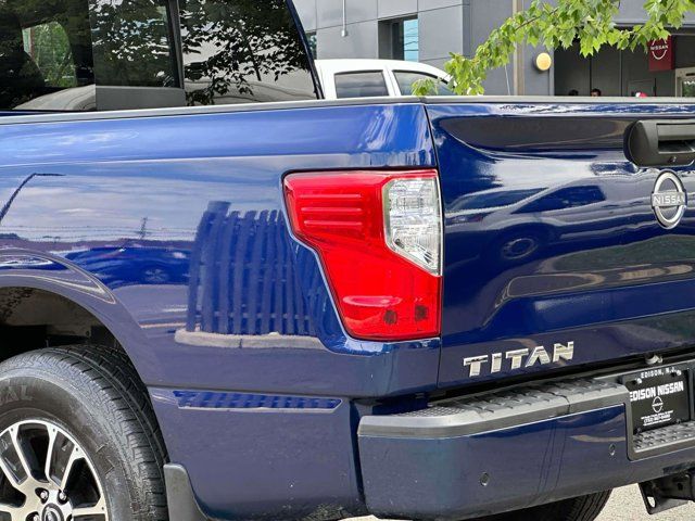 2024 Nissan Titan SV