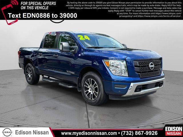 2024 Nissan Titan SV