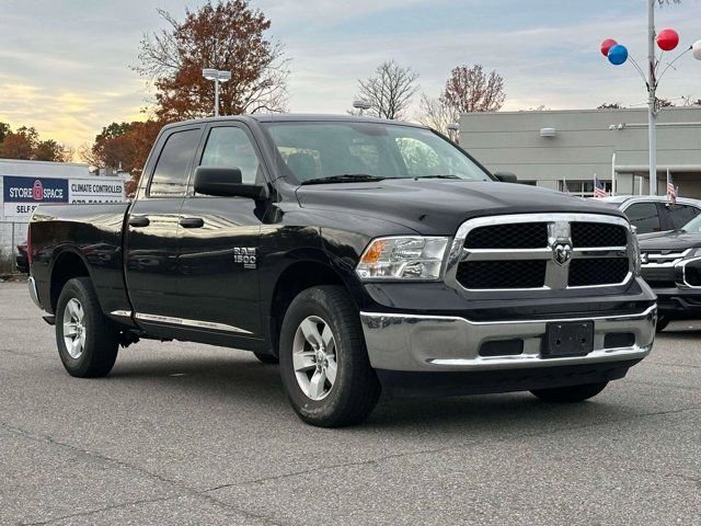2024 Ram 1500 Classic SLT 2024 Ram 1500 Classic SLT