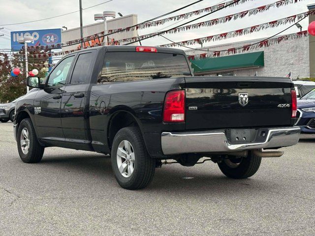 2024 Ram 1500 Classic SLT 2024 Ram 1500 Classic SLT