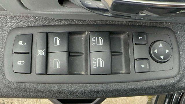 2024 Ram 1500 Classic SLT 2024 Ram 1500 Classic SLT