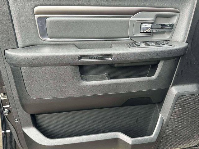 2024 Ram 1500 Classic SLT 2024 Ram 1500 Classic SLT