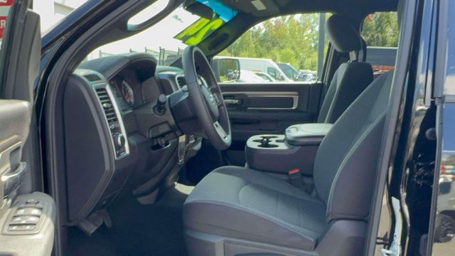 2024 Ram 1500 Classic Warlock 4x4 Crew Cab 57 Box