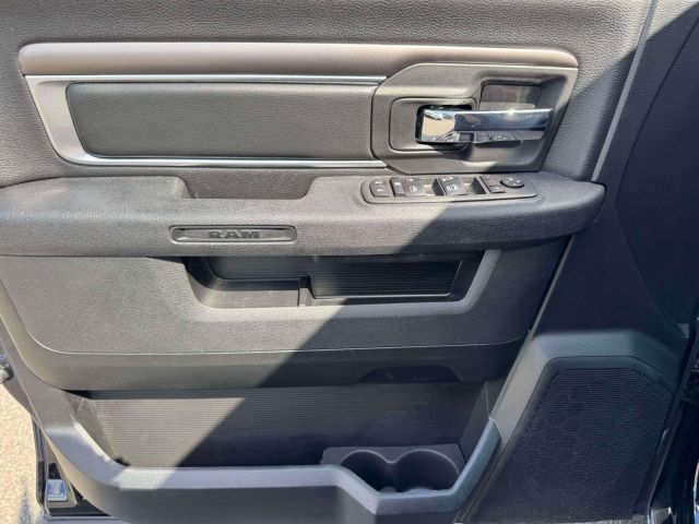 2024 Ram 1500 Classic Warlock 4x4 Crew Cab 57 Box