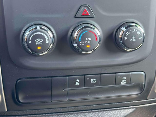 2024 Ram 1500 Classic Warlock 4x4 Crew Cab 57 Box