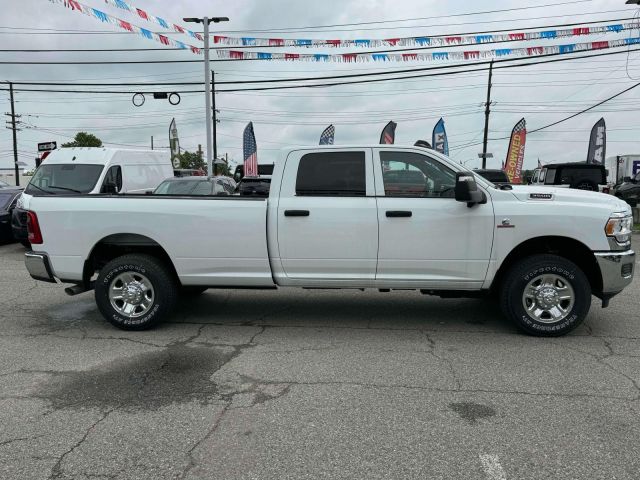 2024 Ram 3500 Tradesman 4x4 Crew Cab 8 Box