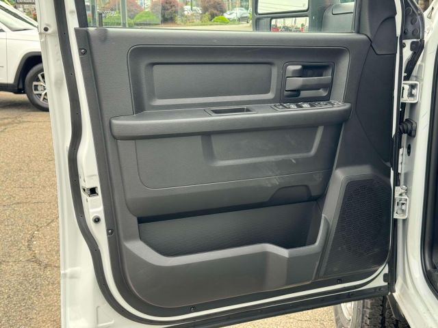 2024 Ram 3500 Tradesman 4x4 Crew Cab 8 Box