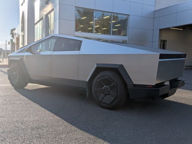 2024 Tesla Cybertruck Base 2024 Tesla Cybertruck Base
