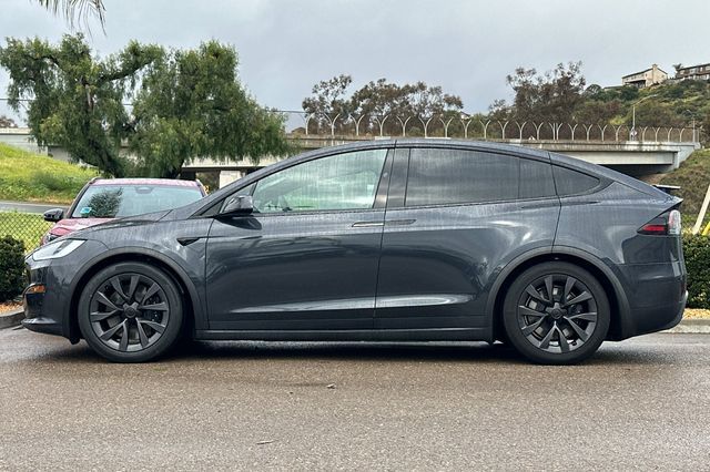 2024 Tesla Model X Base