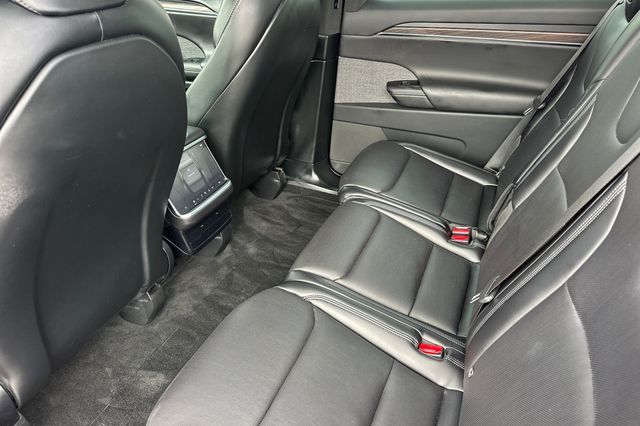 2024 Tesla Model X Base