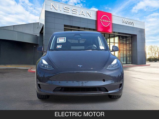 2024 Tesla Model Y 2024 Tesla Model Y
