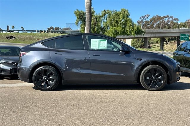 2024 Tesla Model Y Standard Range 2024 Tesla Model Y Standard Range