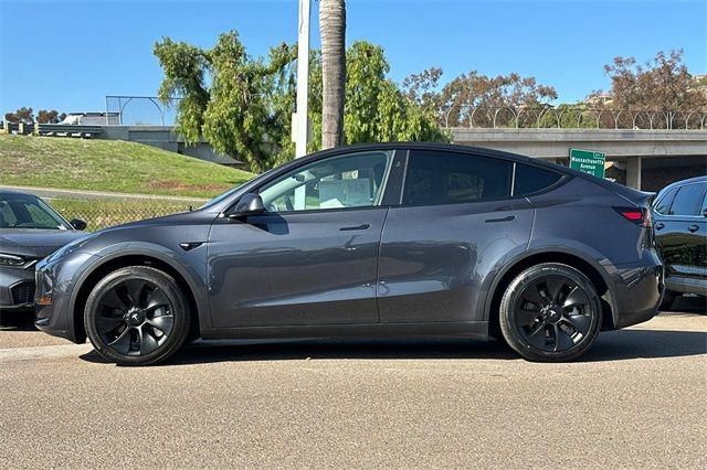 2024 Tesla Model Y Standard Range 2024 Tesla Model Y Standard Range