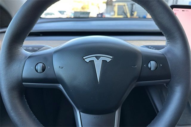 2024 Tesla Model Y Standard Range 2024 Tesla Model Y Standard Range