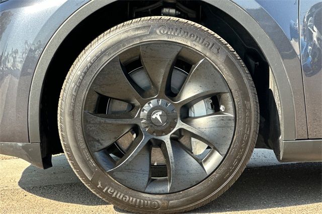 2024 Tesla Model Y Standard Range 2024 Tesla Model Y Standard Range