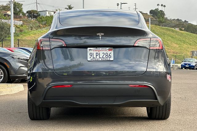 2024 Tesla Model Y Long Range