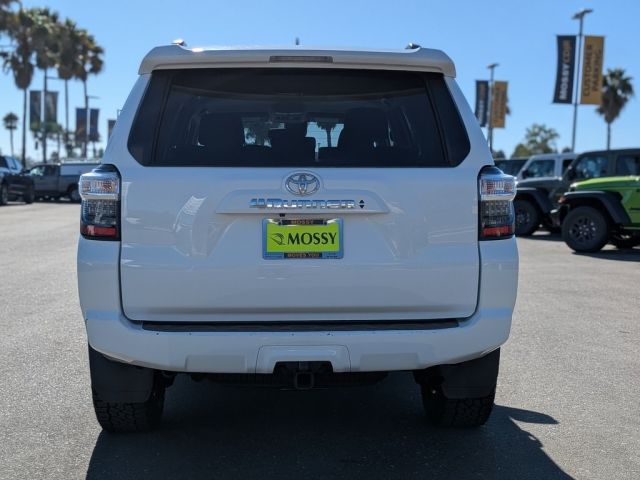 2024 Toyota 4Runner SR5 2024 Toyota 4Runner SR5