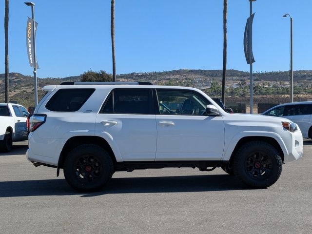 2024 Toyota 4Runner SR5 2024 Toyota 4Runner SR5