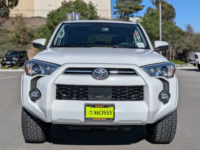 2024 Toyota 4Runner SR5 2024 Toyota 4Runner SR5