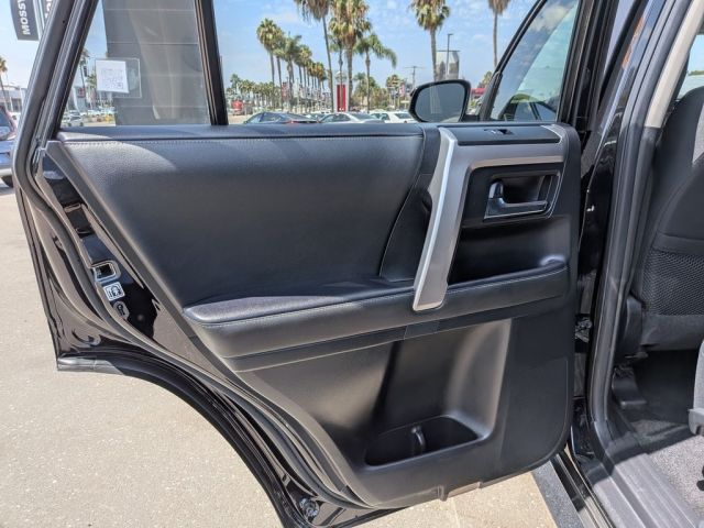 2024 Toyota 4Runner SR5 2024 Toyota 4Runner SR5