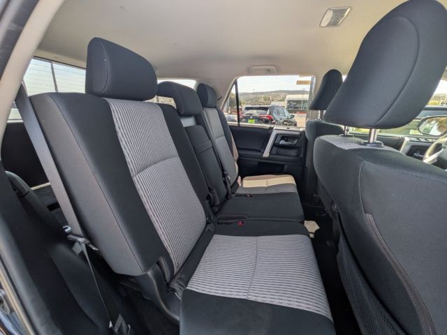 2024 Toyota 4Runner SR5 2024 Toyota 4Runner SR5