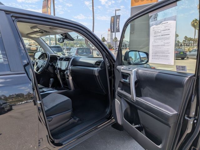 2024 Toyota 4Runner SR5 2024 Toyota 4Runner SR5