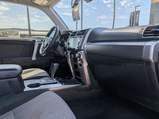 2024 Toyota 4Runner SR5 2024 Toyota 4Runner SR5