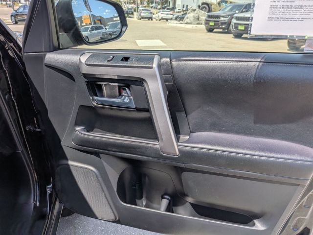 2024 Toyota 4Runner SR5 2024 Toyota 4Runner SR5