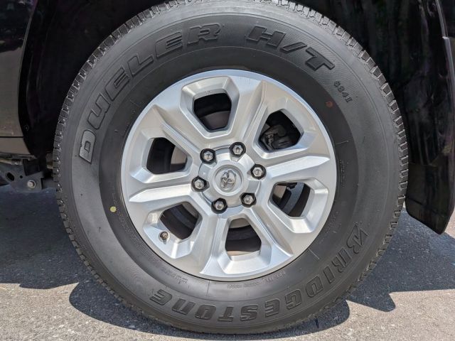 2024 Toyota 4Runner SR5 2024 Toyota 4Runner SR5