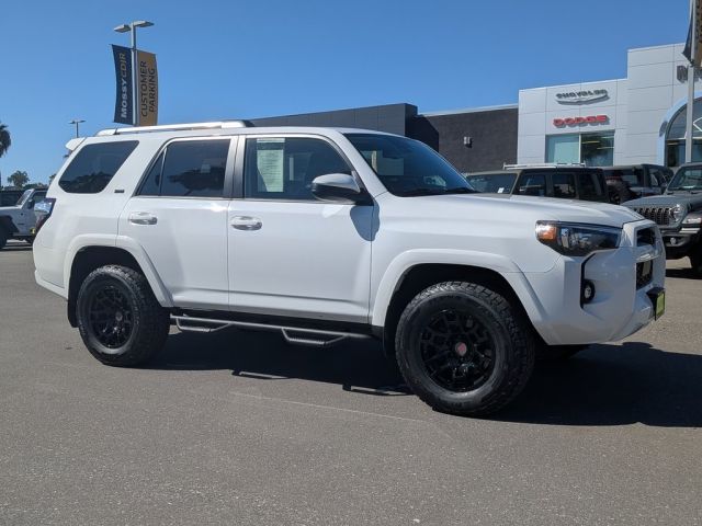 2024 Toyota 4Runner SR5 2024 Toyota 4Runner SR5