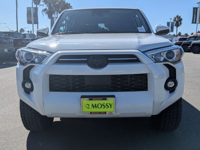 2024 Toyota 4Runner SR5 2024 Toyota 4Runner SR5