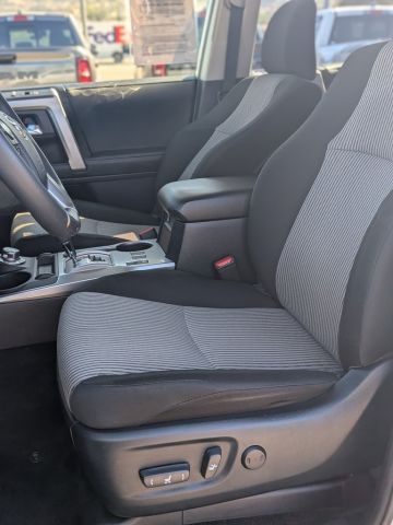 2024 Toyota 4Runner SR5 2024 Toyota 4Runner SR5