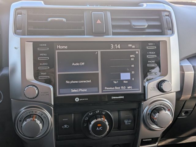 2024 Toyota 4Runner SR5 2024 Toyota 4Runner SR5