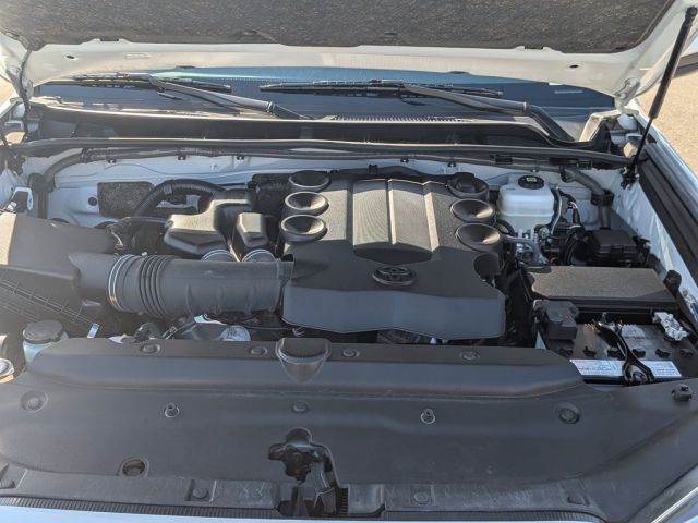 2024 Toyota 4Runner SR5 2024 Toyota 4Runner SR5