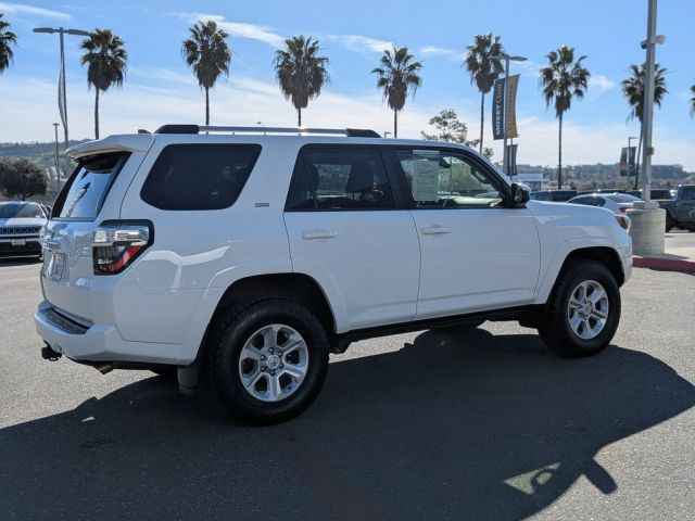 2024 Toyota 4Runner SR5 2024 Toyota 4Runner SR5