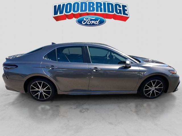 2024 Toyota Camry SE Auto AWD (Natl)