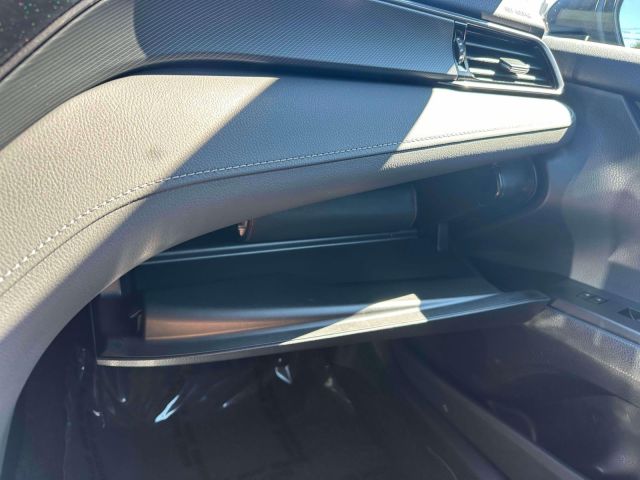 2024 Toyota Camry SE Auto AWD (Natl)