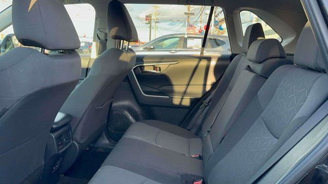 2024 Toyota RAV4 XLE 2024 Toyota RAV4 XLE